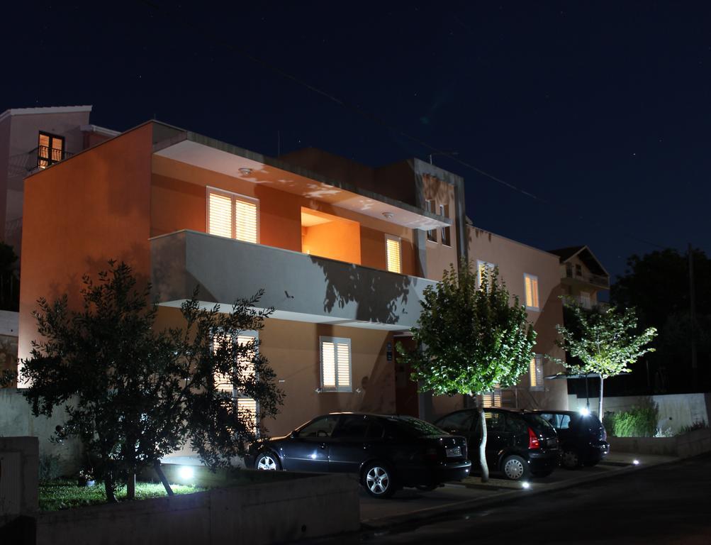 Apartment Gamma With Hydromassage Mini Pool Near Split Žrnovnica Exteriér fotografie