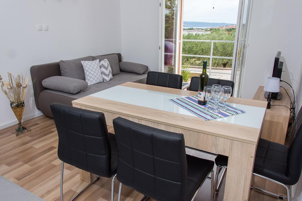 Apartment Gamma With Hydromassage Mini Pool Near Split Žrnovnica Exteriér fotografie